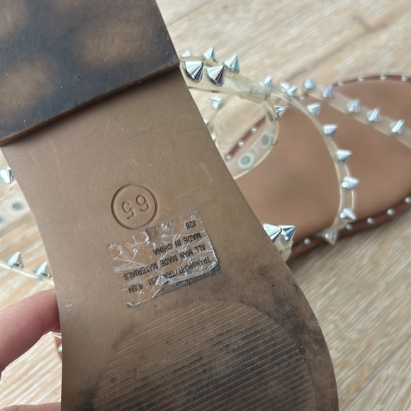 Clear Steve Madden Travel Sandal, size 6.5. - Picture 2 of 5
